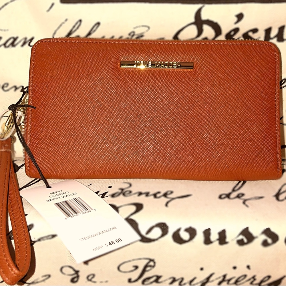 NWT. STEVE MADDEN WALLET❤️❤️❤️